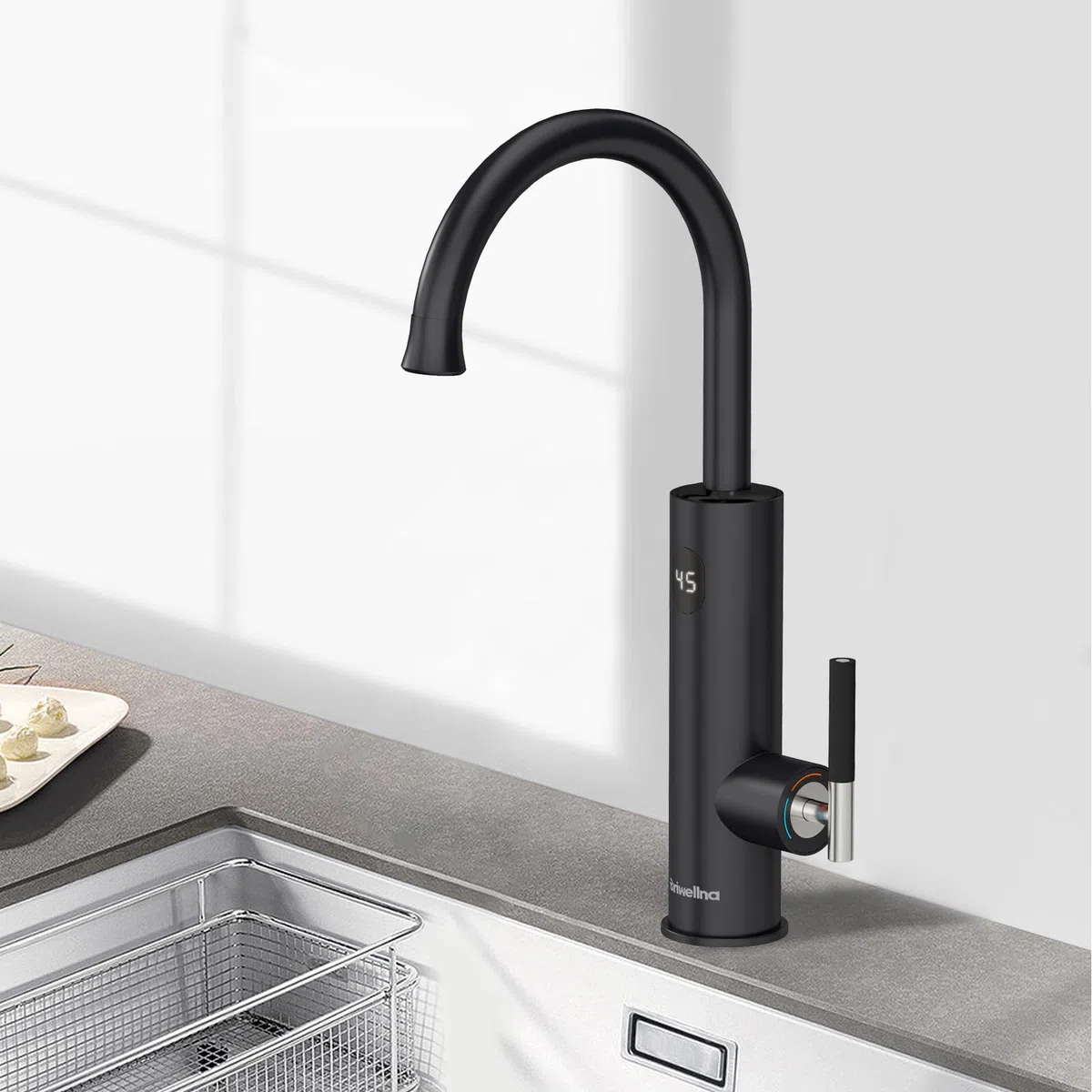 Wasserhahn für Durchlauferhitzer, 220V Heißwasserhahn, Elektrischer Küchenwasserhahn aus Edelstahl, 360 Grad Drehbarer Heiß Wasserhahn (schwarz)