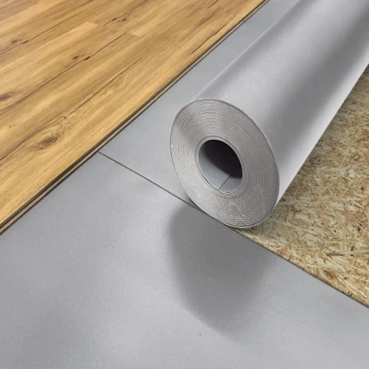 Trittschalldämmung für Klick Vinyl, Laminat & Parkett - 12,5m² bis 15m² Rolle - reduziert Lärm, schützt vor Feuchtigkeit - Einfache Verlegung -1,6 mm Unterlage für Parkettboden & Laminatboden