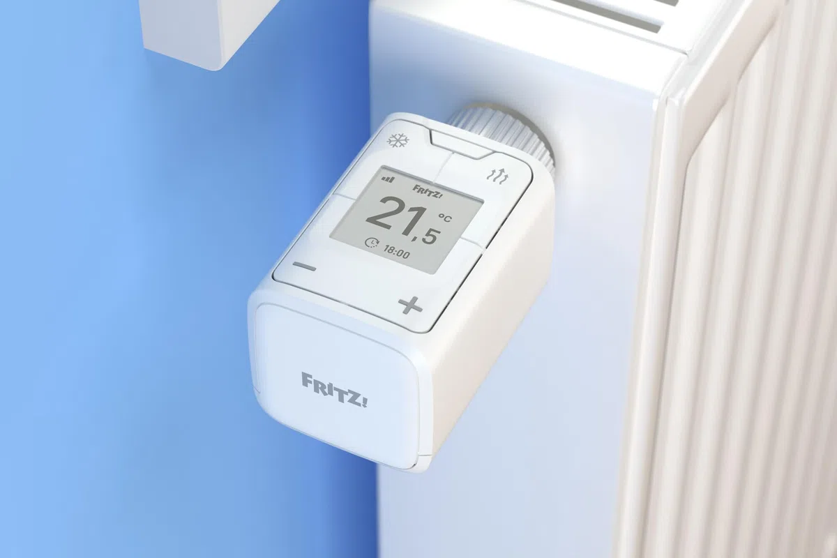 FRITZ!Smart Thermo 302 | intelligenter Heizkörperregler | effizientes Heizen & hoher Komfort | kompatibel mit gängigen Heizkörpern | komfortable Steuerung per App & Display | einfache Einrichtung