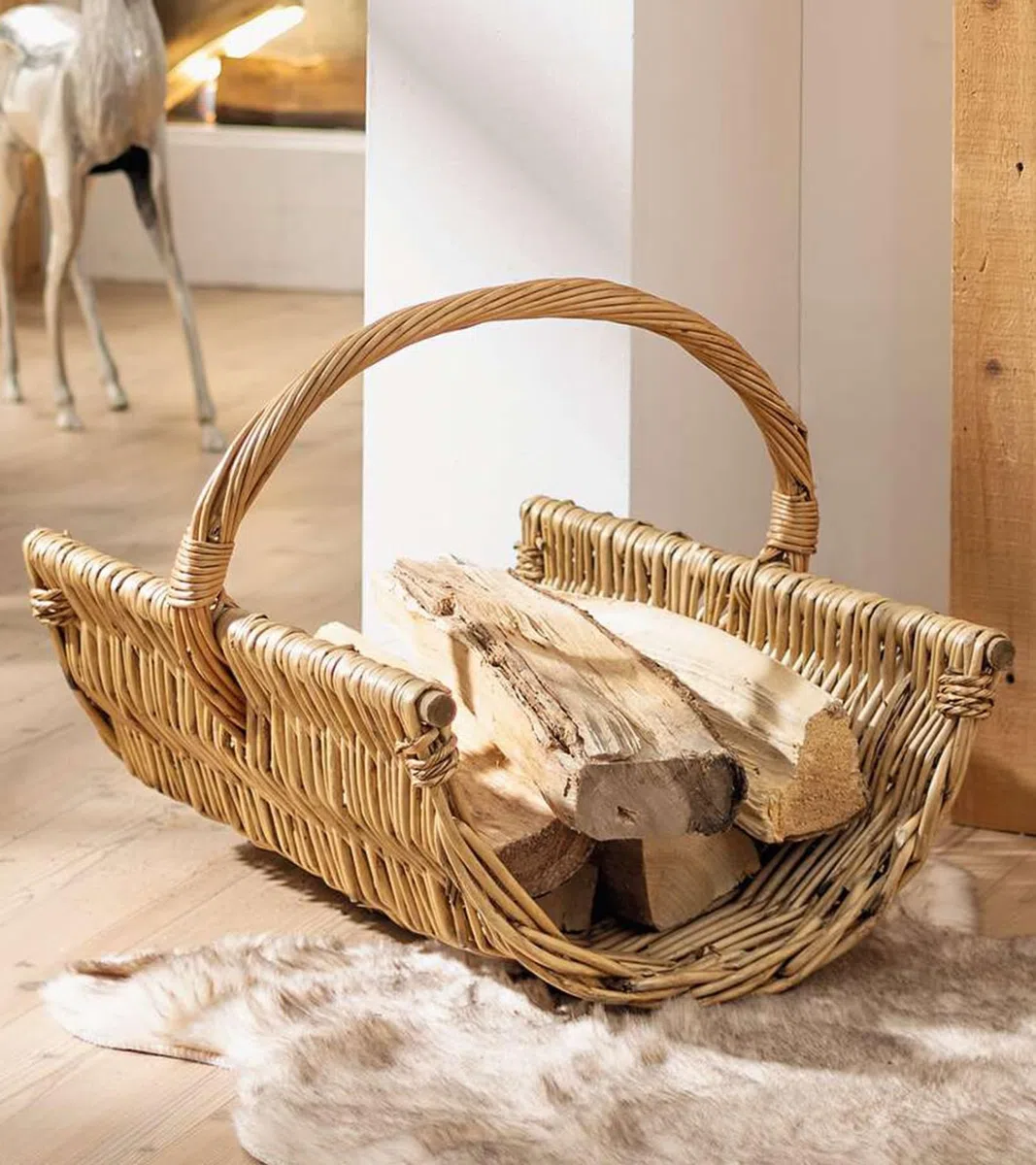 Dekoleidenschaft Holzkorb "Trendy" aus Weide, braun, Kaminholzkorb, Feuerholzkorb, Holz-Tragekorb