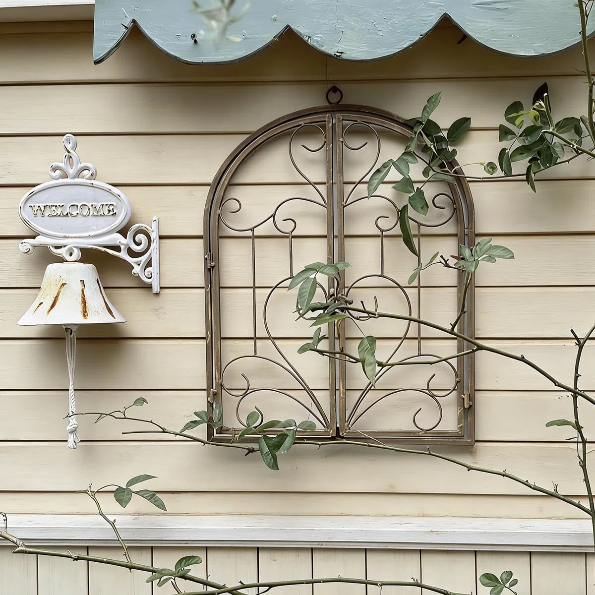 Rustikale Deko-Fenster mit Halbbogen zum Öffnen Eisen Sprossen-Fenster Scheunenfenster Fensterrahmen Fenster Attrappe Ranken Optik Wanddekor für Gartendeko Landhausstil Rost