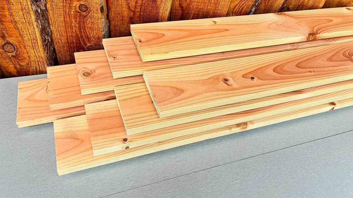 Douglasie Brett 4-fach gehobelt 14,5 x 2 cm x 120 cm Länge - Terrassendiele Bohle Fassadenholz Glattkantbrett (4 Stück)
