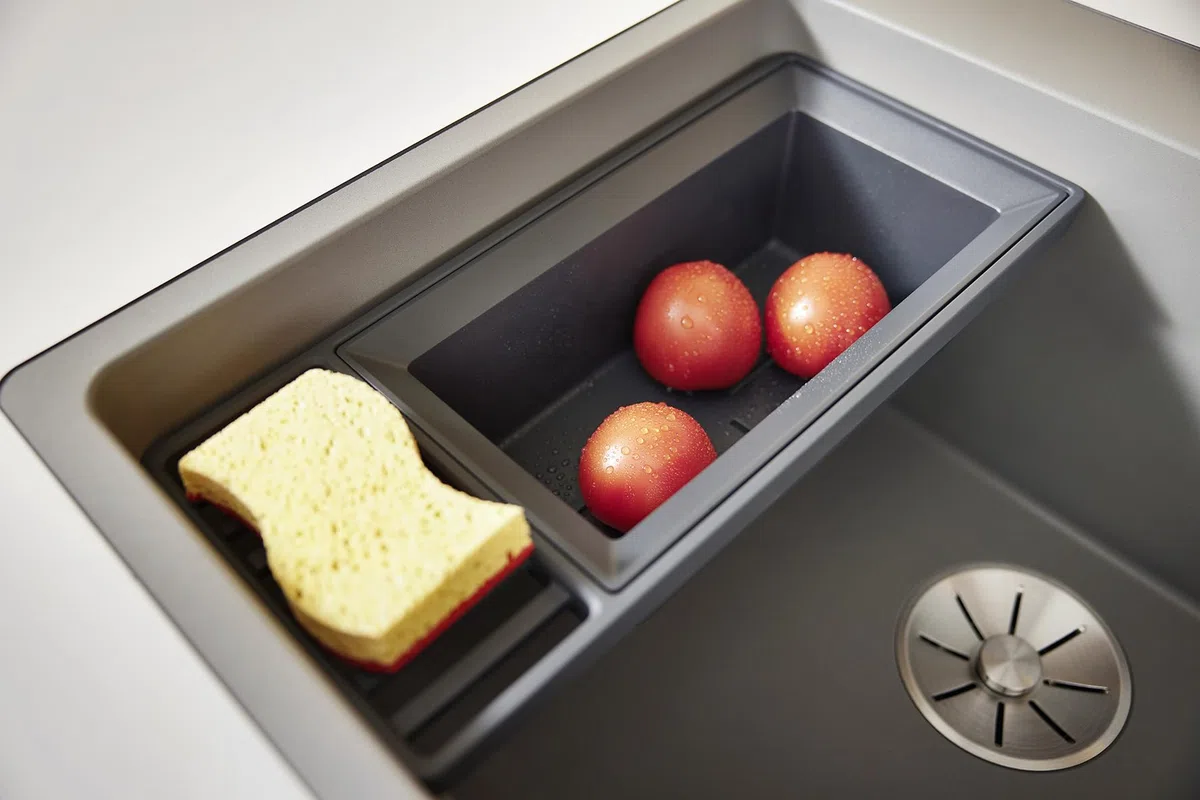 BLANCO Sink Drainer 2-in-1 | Kunststoff schwarzgrau | Multifunktionale Rahmen- und Resteschalenkombination mit integrierter Abtropffläche | bei allen Silgranit Spülen (40cm Tiefe) | [18x39,5x10,3 cm]