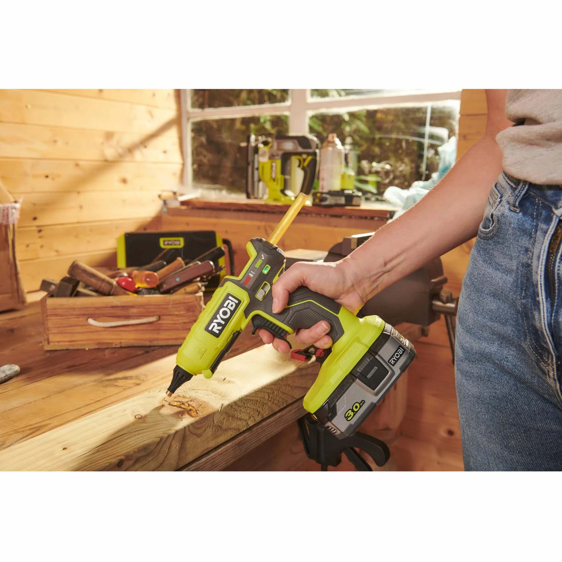 RYOBI 18 V ONE+ Akku-Heißklebepistole RGL18-0, Flexible Klebepistole für Heimwerker, 11/12 mm Klebesticks, 2 min Aufheizzeit, ohne Akku und Ladegerät